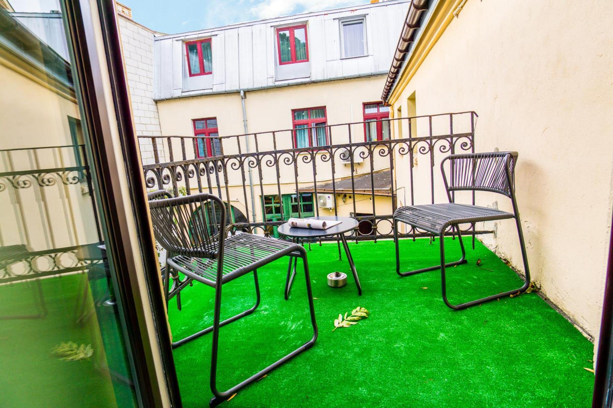 Hostel Orla Lublin Exterior foto